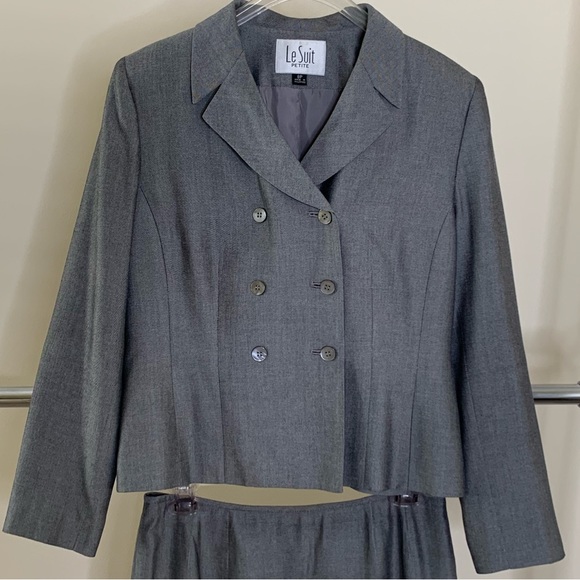Grey LeSuit Long skirt and jacket - Picture 3 of 8